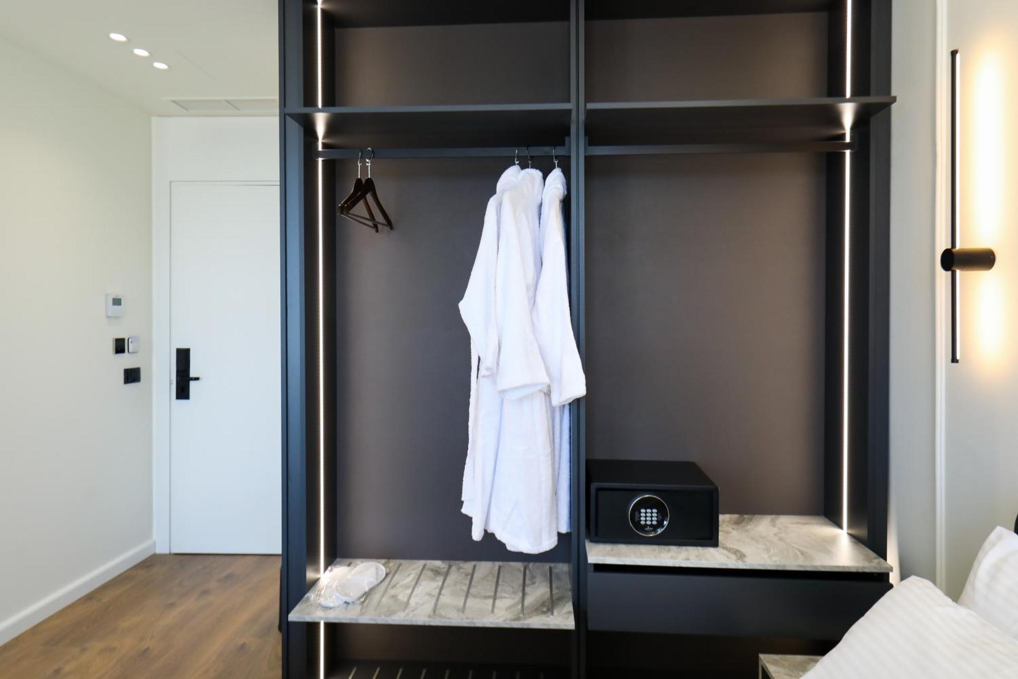 Hotel Adore Vlore Luaran gambar