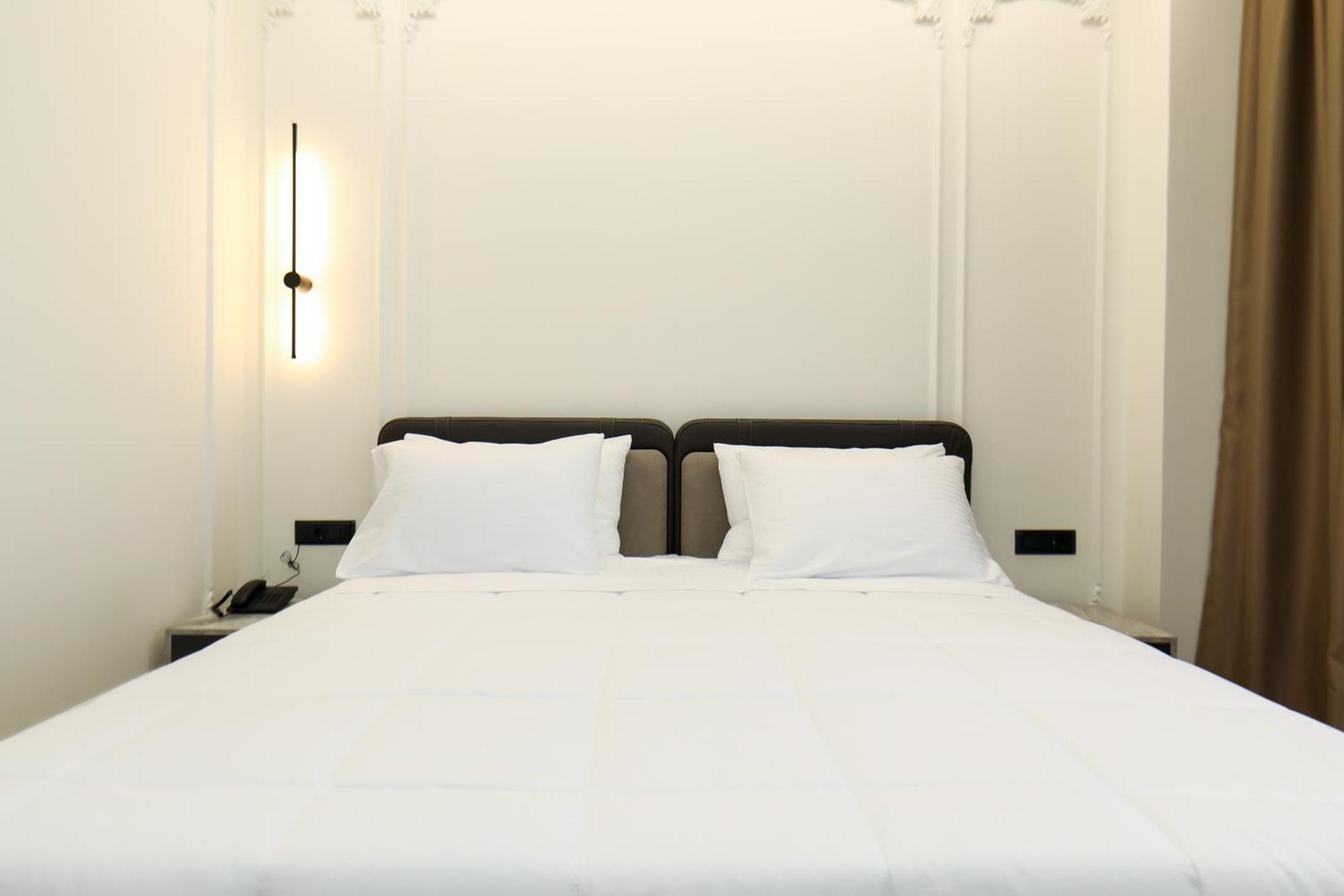 Hotel Adore Vlore Luaran gambar