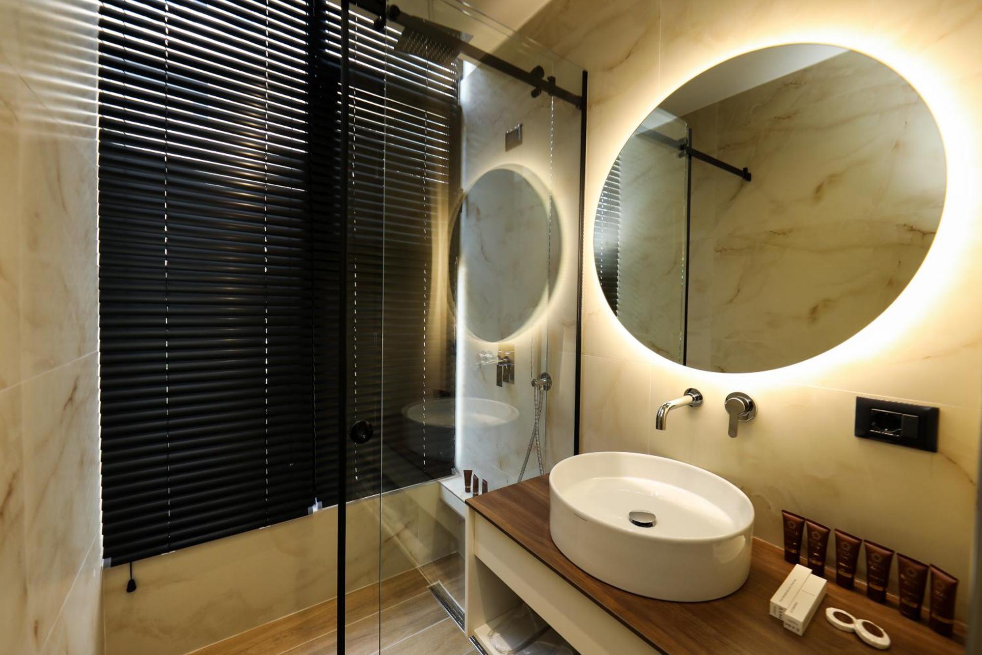 Hotel Adore Vlore Luaran gambar